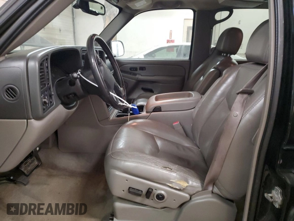 2005 Chevrolet Suburban LS with VIN 3GNFK16Z65G286026, listed as a Copart auction lot 84956424 with 215,759 mi miles and Clean Title. Bid and sale history available at carsss.com. Image 7.
