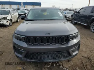 2024 Jeep Grand Cherokee Limited with VIN 1C4RJHBG6RC683993, listed as a Copart auction lot 43528725 with 12,242 mi miles and Clean title. Bid and sale history available at DreamBid. Image 5.