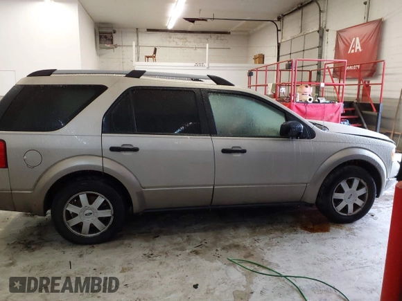 2005 Ford Freestyle SE with VIN 1FMZK04175GA18980, listed as a IAAI auction lot 41464974 with 165,137 mi miles. Bid and sale history available at carsss.com. Image 13.
