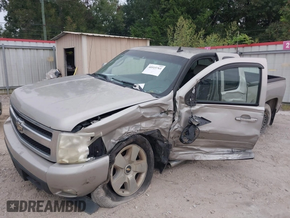2008 Chevrolet Silverado 1500 1LT with VIN 1GCEC19J68Z269710, listed as a IAAI auction lot 40515761 with 241,686 mi miles and . Bid and sale history available at DreamBid. Image 6.