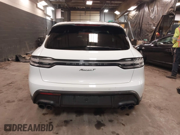 2024 Porsche Macan with VIN WP1AA2A59RLB10479, listed as a IAAI auction lot 41420275 with 6,897 mi miles and . Bid and sale history available at DreamBid. Image 17.