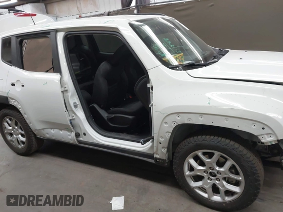 2018 Jeep Renegade Altitude z VIN ZACCJABB6JPH79544, wystawiony jako IAAI lot #41742928 z przebiegiem 59 540 mil mil oraz . Historia ofert i sprzedaży dostępna na DreamBid. Obrazek 18.