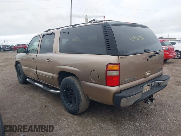2000 Chevrolet Suburban LT with VIN 3GNFK16T6YG170955, listed as a IAAI auction lot 41918976 with 332,207 mi miles. Bid and sale history available at carsss.com. Image 3.