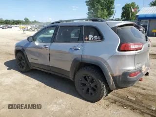 2017 Jeep Cherokee Trailhawk z VIN 1C4PJMBSXHW616640, wystawiony jako Copart lot #56380655 z przebiegiem 139 515 mil mil oraz Szkoda całkowita • Salvage title. Historia ofert i sprzedaży dostępna na DreamBid. Obrazek 2.