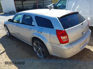 2008 Dodge Magnum with VIN 2D4FV47TX8H178219, listed as a IAAI auction lot 41851976 with 173,123 mi miles and . Bid and sale history available at carsss.com. Image 3.