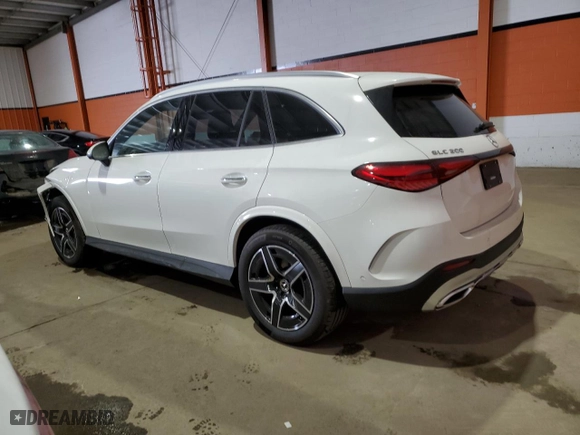 2025 Mercedes-Benz GLC with VIN W1NKM4HB0SF252124, listed as a Copart auction lot 44888245 with 397 mi miles and Salvage Title. Bid and sale history available at carsss.com. Image 2.