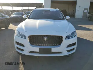 2018 Jaguar F-Pace 20d Premium with VIN SADCJ2FN1JA277815, listed as a Copart auction lot 81830434 with 70,738 mi miles and Salvage Title. Bid and sale history available at DreamBid. Image 5.