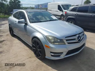 2013 Mercedes-Benz C-Class C 250 with VIN WDDGJ4HB0DF995087, listed as a IAAI auction lot 41960297 with 104,348 mi miles. Bid and sale history available at carsss.com. Image 1.