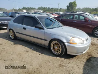 1996 Honda Civic CX with VIN 2HGEJ632XTH118948, listed as a Copart auction lot 67558074 with 172,034 mi miles and Salvage Title. Bid and sale history available at carsss.com. Image 4.