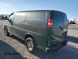 2003 GMC Savana Cargo Van with VIN 1GTHG35U231207418, listed as a Copart auction lot 83689644 with 87,250 mi miles and Salvage Title. Bid and sale history available at carsss.com. Image 2.