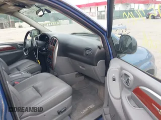 2007 Chrysler Town & Country Limited with VIN 2A8GP64L27R160259, listed as a IAAI auction lot 42257400 with 94,499 mi miles and . Bid and sale history available at DreamBid. Image 5.