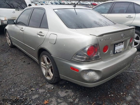 2001 Lexus IS 300 with VIN JTHBD182510014579, listed as a IAAI auction lot 41736860 with 1 mi miles. Bid and sale history available at carsss.com. Image 3.