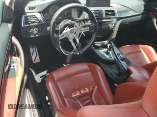 2017 BMW M4 z VIN WBS3R9C54HK709716, wystawiony jako Copart lot #55637845 z przebiegiem 67 249 mil mil oraz Szkody całkowita. Historia ofert i sprzedaży dostępna na DreamBid. Obrazek 8.