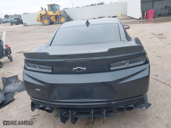 2016 Chevrolet Camaro 2SS with VIN 1G1FH1R71G0170640, listed as a IAAI auction lot 41590479 with NaN miles. Bid and sale history available at carsss.com. Image 16.