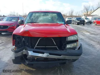 2006 Chevrolet Silverado 1500 Work Truck with VIN 3GCEC14X86G239004, listed as a IAAI auction lot 41566635 with 181,638 mi miles. Bid and sale history available at carsss.com. Image 12.