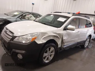 2014 Subaru Outback 2.5i Premium with VIN 4S4BRCCC6E3284922, listed as a IAAI auction lot 41446811 with 155,586 mi miles. Bid and sale history available at carsss.com. Image 6.