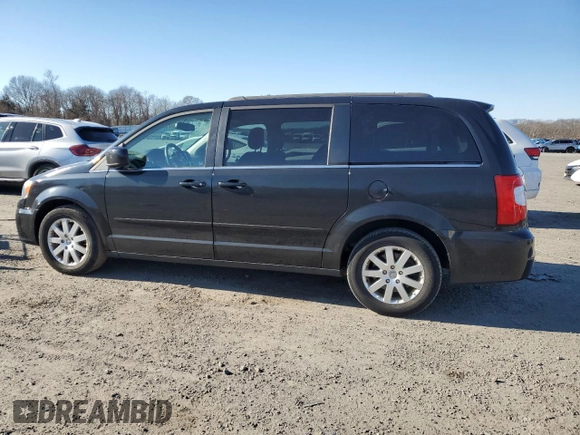 2015 Chrysler Town & Country LX with VIN 2C4RC1AG2FR675606, listed as a Copart auction lot 88864295 with 39,985 mi miles and Clean Title. Bid and sale history available at carsss.com. Image 2.
