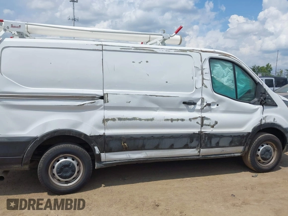 2024 Ford Transit Cargo with VIN 1FTBR1Y89RKA01132, listed as a IAAI auction lot 42668811 with 31,666 mi miles and . Bid and sale history available at DreamBid. Image 13.