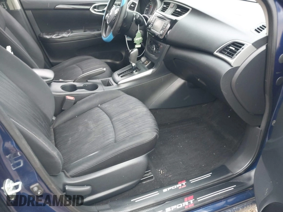 2018 Nissan Sentra SV z VIN 3N1AB7AP9JL621702, wystawiony jako IAAI lot #41345265 z przebiegiem 73 949 mil mil oraz . Historia ofert i sprzedaży dostępna na DreamBid. Obrazek 5.