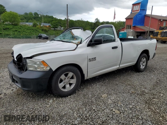 2013 Ram 1500 Tradesman z VIN 3C6JR6DG5DG596218, wystawiony jako Copart lot #59677195 z przebiegiem 118 256 mil mil oraz Szkoda całkowita • Salvage title. Historia ofert i sprzedaży dostępna na DreamBid. Obrazek 1.