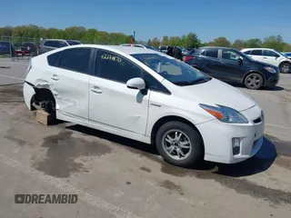 2010 Toyota Prius II z VIN JTDKN3DU7A0072453, wystawiony jako IAAI lot #42234870 z przebiegiem 242 177 mil mil oraz . Historia ofert i sprzedaży dostępna na DreamBid. Obrazek 1.