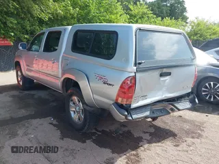 2005 Toyota Tacoma with VIN 5TELU42N45Z137094, listed as a IAAI auction lot 42585551 with 331,546 mi miles and . Bid and sale history available at DreamBid. Image 3.