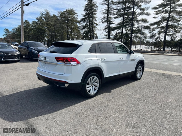 2021 Volkswagen Atlas Cross Sport 2.0T SE w/Technology with VIN 1V2JC2CAXMC237240, listed as a Copart auction lot 48738215 with 64,419 mi miles and Clean Title. Bid and sale history available at carsss.com. Image 4.