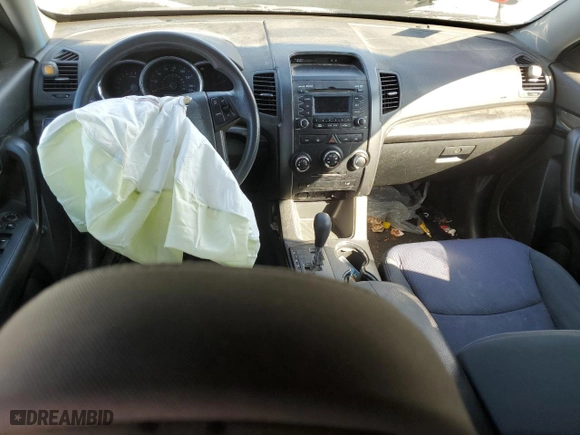 2011 Kia Sorento LX with VIN 5XYKT3A16BG061441, listed as a Copart auction lot 46451825 with 0 mi miles and Salvage Title. Bid and sale history available at carsss.com. Image 8.