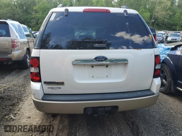 2010 Ford Explorer Eddie Bauer z VIN 1FMEU6EE5AUA22888, wystawiony jako Copart lot #57605205 z przebiegiem 148 063 mil mil oraz Czysty tytuł • Clean title. Historia ofert i sprzedaży dostępna na DreamBid. Obrazek 6.