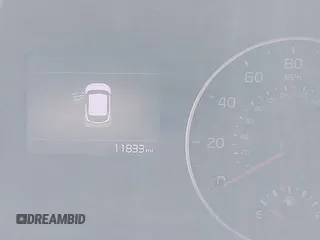 2023 Kia Seltos EX z VIN KNDERCAA3P7459805, wystawiony jako IAAI lot #42192832 z przebiegiem 11 833 mil mil oraz . Historia ofert i sprzedaży dostępna na DreamBid. Obrazek 7.