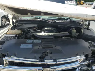 2002 Chevrolet Tahoe LT with VIN 1GNEC13Z92J335338, listed as a Copart auction lot 56715805 with 332,986 mi miles and Salvage title. Bid and sale history available at DreamBid. Image 12.