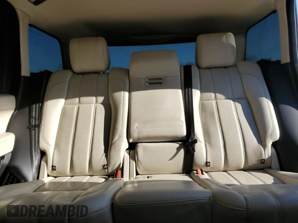 2017 Land Rover Range Rover z VIN SALGS5FE4HA326388, wystawiony jako Copart lot #41847525 z przebiegiem 122 029 mil mil oraz Czysty tytuł • Clean title. Historia ofert i sprzedaży dostępna na DreamBid. Obrazek 10.