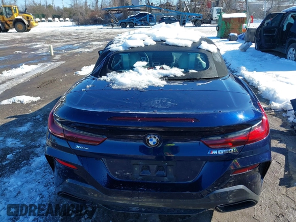 2023 BMW 8 Series z VIN WBAFY4C01PCK86940, wystawiony jako IAAI lot #41510311 z przebiegiem 15 696 mil mil oraz . Historia ofert i sprzedaży dostępna na DreamBid. Obrazek 15.