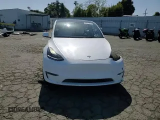 2021 Tesla Model Y Performance z VIN 5YJYGDEF2MF277467, wystawiony jako Copart lot #52410275 z przebiegiem 57 116 mil mil oraz Szkoda całkowita • Salvage title. Historia ofert i sprzedaży dostępna na DreamBid. Obrazek 11.