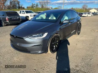 2022 Tesla Model X Plaid with VIN 7SAXCBE61NF358296, listed as a Copart auction lot 80233304 with 24,169 mi miles and Clean Title. Bid and sale history available at DreamBid. Image 1.