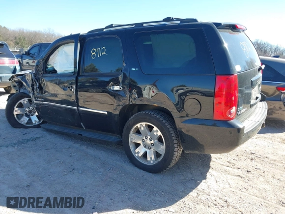 2012 GMC Yukon SLT with VIN 1GKS2CE06CR192736, listed as a IAAI auction lot 41798712 with 1 mi miles. Bid and sale history available at carsss.com. Image 3.