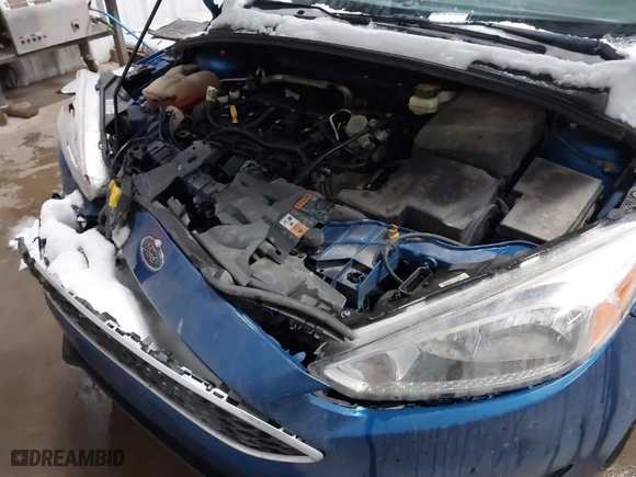 2018 Ford Focus SE with VIN 1FADP3F26JL312725, listed as a IAAI auction lot 41488559 with 30,686 mi miles. Bid and sale history available at carsss.com. Image 17.