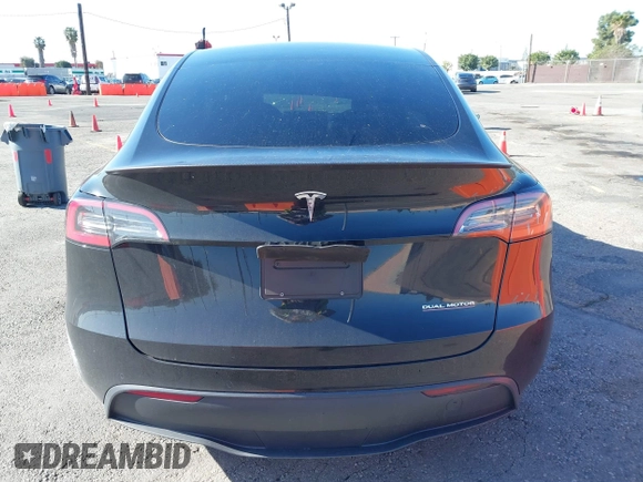 2022 Tesla Model Y Performance with VIN 7SAYGDEF5NF336693, listed as a IAAI auction lot 41805752 with 42,009 mi miles and . Bid and sale history available at DreamBid. Image 15.