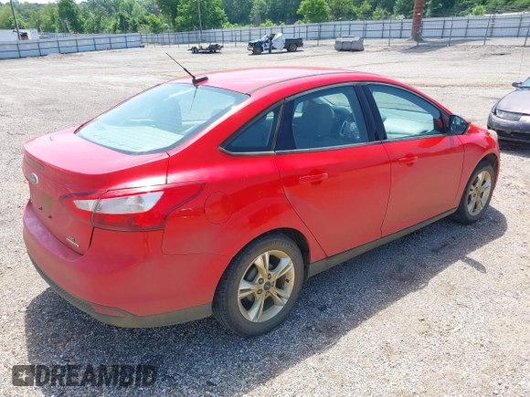 2014 Ford Focus SE with VIN 1FADP3F21EL196436, listed as a IAAI auction lot 42092612 with 159,305 mi miles. Bid and sale history available at carsss.com. Image 4.