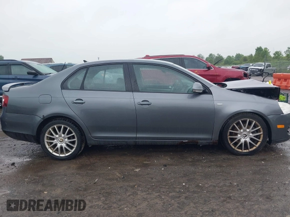 2008 Volkswagen Jetta Wolfsburg Edition with VIN 3VWRJ71K98M152510, listed as a IAAI auction lot 42410298 with 112,727 mi miles and . Bid and sale history available at DreamBid. Image 14.