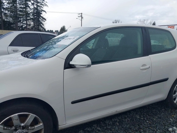 2008 Volkswagen Rabbit S with VIN WVWBA71K48W285759, listed as a IAAI auction lot 41454173 with 137,324 mi miles. Bid and sale history available at carsss.com. Image 14.