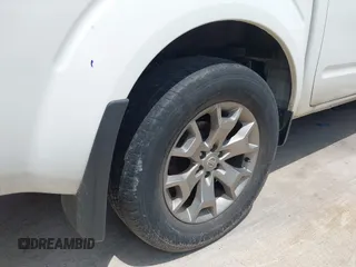 2021 Nissan Frontier SV z VIN 1N6ED0EA7MN705315, wystawiony jako IAAI lot #42080403 z przebiegiem 44 031 mil mil oraz . Historia ofert i sprzedaży dostępna na DreamBid. Obrazek 19.