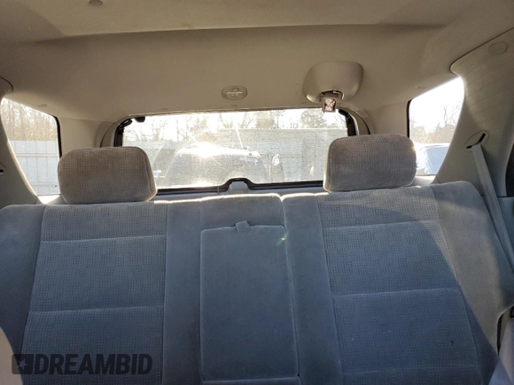 2005 Kia Sorento LX with VIN KNDJD733355371302, listed as a Copart auction lot 86979004 with 140,905 mi miles and Salvage Title. Bid and sale history available at carsss.com. Image 10.
