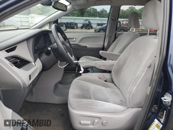 2018 Toyota Sienna LE Auto Access Seat with VIN 5TDKZ3DC1JS952847, listed as a Copart auction lot 62148985 with 98,950 mi miles and Salvage title. Bid and sale history available at DreamBid. Image 7.
