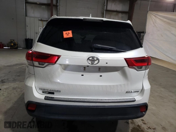 2018 Toyota Highlander SE with VIN 5TDJZRFH3JS525869, listed as a Copart auction lot 50181655 with Not provided miles and Salvage title. Bid and sale history available at DreamBid. Image 6.