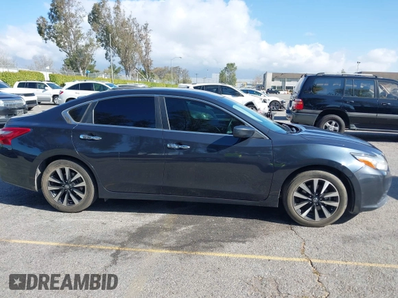 2018 Nissan Altima SR with VIN 1N4AL3AP3JC205780, listed as a IAAI auction lot 41921404 with 109,863 mi miles and . Bid and sale history available at carsss.com. Image 13.