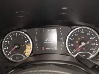 2017 Jeep Renegade Latitude with VIN ZACCJBBB4HPE57906, listed as a IAAI auction lot 42179151 with 124,651 mi miles and . Bid and sale history available at DreamBid. Image 7.