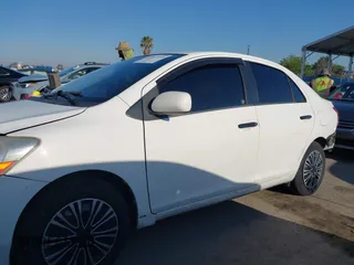 2007 Toyota Yaris with VIN JTDBT923671130414, listed as a IAAI auction lot 42141373 with 231,904 mi miles and . Bid and sale history available at DreamBid. Image 14.