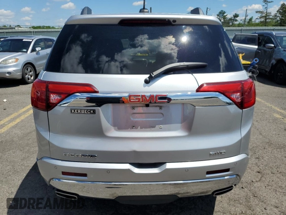 2018 GMC Acadia Denali z VIN 1GKKNXLS8JZ108156, wystawiony jako Copart lot #55960015 z przebiegiem 59 611 mil mil oraz Szkoda całkowita • Salvage title. Historia ofert i sprzedaży dostępna na DreamBid. Obrazek 6.