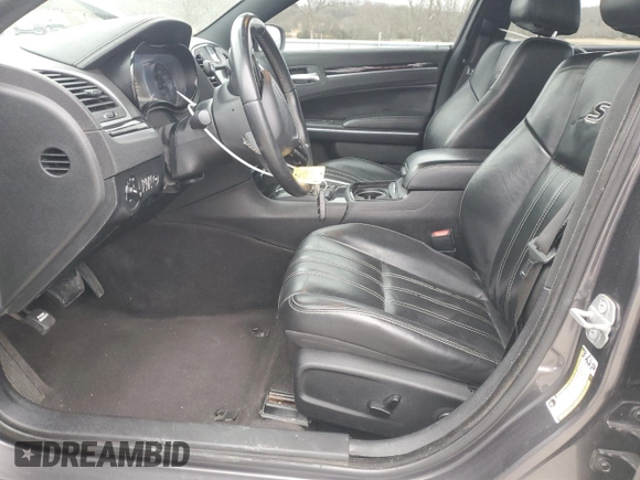 2018 Chrysler 300 with VIN 2C3CCABG5JH293495, listed as a Copart auction lot 47426505 with 94,199 mi miles and Salvage Title. Bid and sale history available at carsss.com. Image 7.